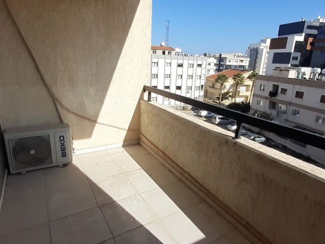 2+1 FLAT FOR RENT IN GAZİMAĞUSA CITY CENTER