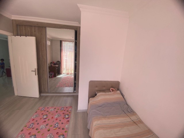 2+1 Flat For Rent In A Complex With Swimming Pool In Girne, Alsancak