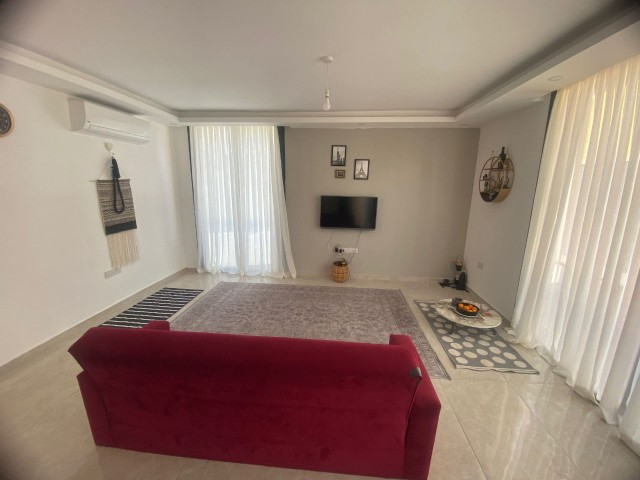 2+1 Flat For Rent In A Complex With Swimming Pool In Girne, Alsancak