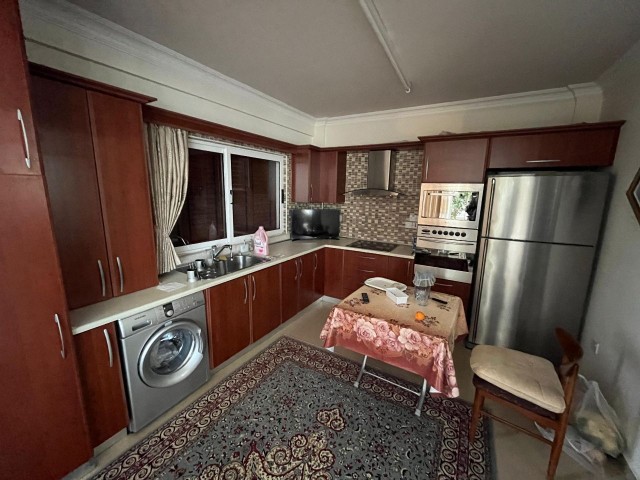 3+2 freistehende Villa mit einzigartiger Aussicht in Çatalköy, Kyrenia