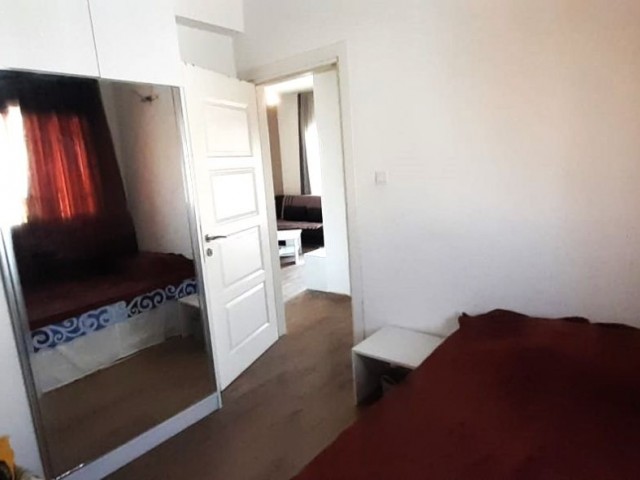 GAZİMAĞUSA ŞEHİR MERKEZİNDE SATILIK 2+1 DAİRE