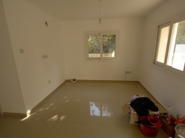 Alsancak 3+1 Flat For Sale