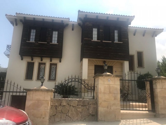 Einfamilienhaus Kaufen in Bellapais, Kyrenia