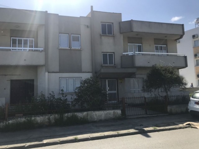 Gönyeli’de 4+1 kiralık aylık ödemeli Eşyalı Daire 300 STG