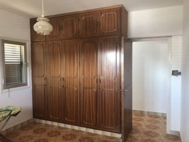 Gönyeli’de 4+1 kiralık aylık ödemeli Eşyalı Daire 300 STG