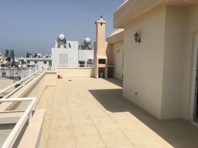 Yukarı Girne'de 3+1 Satılık Penthouse 85000 STG