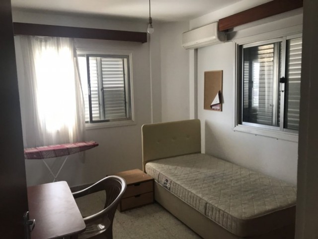 Lefkoşa Ortaköy'de Duraklara Yakın 3+1 Yıllık Ödemeli Kiralık Daire 2000 TL