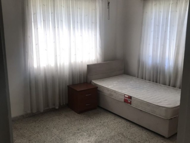 Gönyeli Yenikentde 2+1 Eşyalı Aylık Ödemeli Kiralık Daire 240 stg