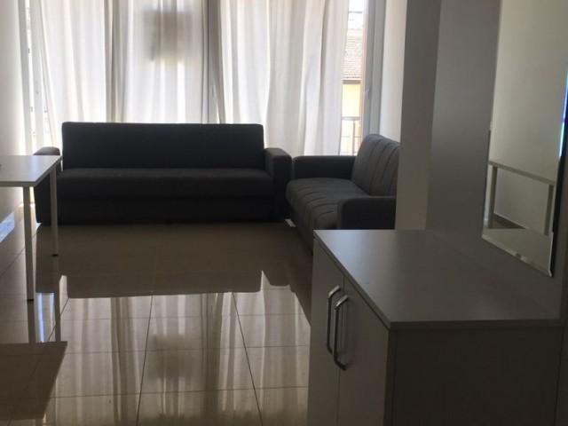 Gönyeli Merkez'de 2+1 Eşyalı  Kiralık Daire 300-GBP