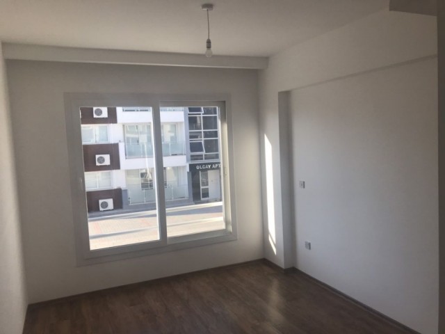 Neue Null 2 + 1 Modern gestaltete Wohnung zum Verkauf in Nikosia Kucukkaymakli 48.000 STG ** 