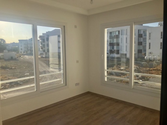 Lefkoşa Küçükkaymaklı Bölgesinde Yeni Sıfır 2+1 Modern Dizayınlı Satılık Daire 48.000 STG