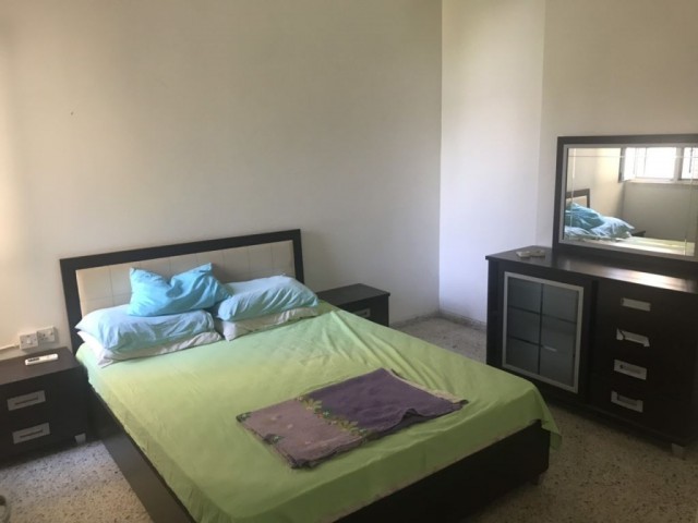 Gönyeli Yenikent'de 3+1 Kiralık Aylık Ödemeli Eşyalı Daire 350 STG