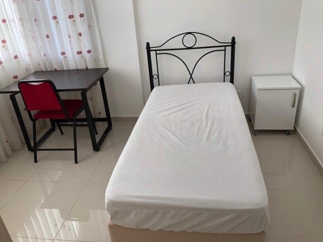 Lefkoşa Gönyelide 2+1 Kiralık Eşyalı Daire 2200 TL