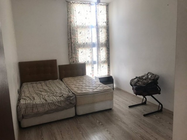 Lefkoşa Ortaköy'de 3+1 Eşyalı Kiralık Daire 400 STG