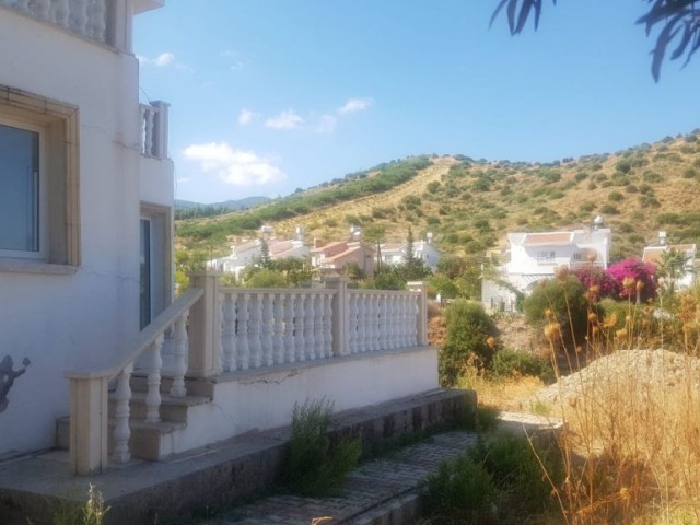 Girne Alsancak'da 3+1 Satılık Villa 220000 STG