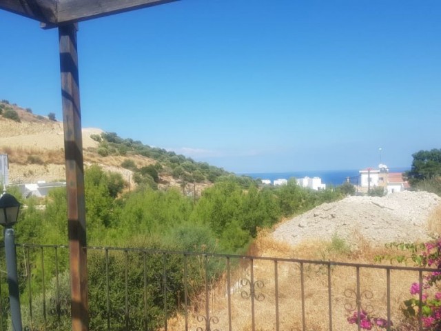 Girne Alsancak'da 3+1 Satılık Villa 220000 STG