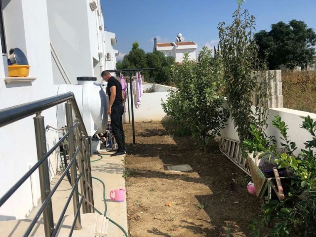 Halb freistehend Kaufen in Kanlıköy, Nikosia