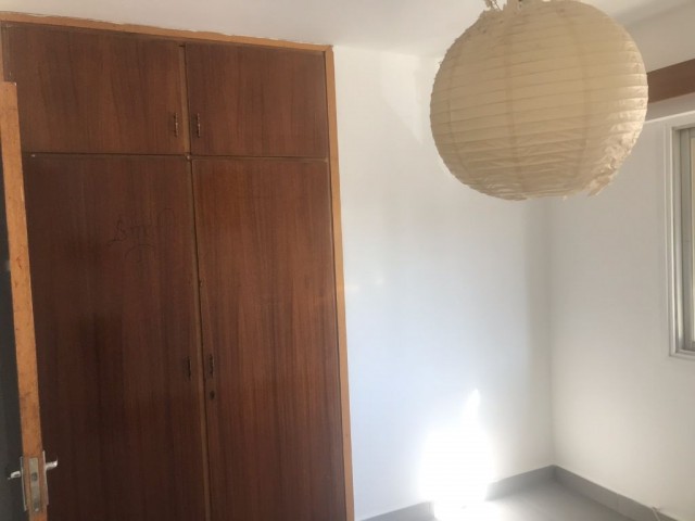 Lefkoşa K.Çiftlikde 3+1 Eşyasız Aylık Ödemeli Kiralık Daire 2,000 TL