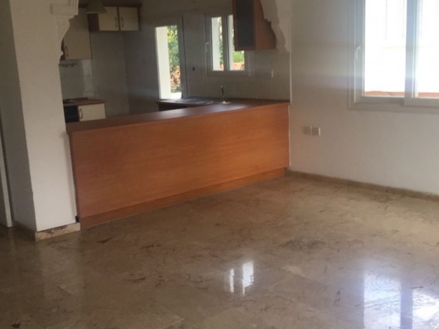 Girne şehir merkezinde 3+1 satılık daire 55.000 STG