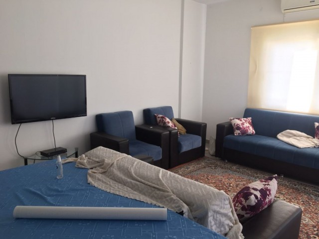 Lefkoşa Gönyeli'de Kiralık Full Eşyalı 2+1 Daire 2,400 TL