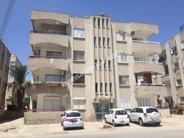 3+1 Türkische Wohnung zum Verkauf in Nikosia Ortakoy 43,000 Stg ** 