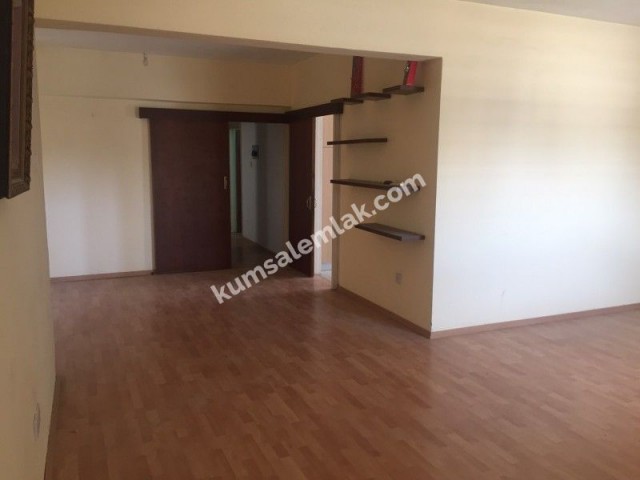 3+1 Türkische Wohnung zum Verkauf in Nikosia Ortakoy 43,000 Stg ** 