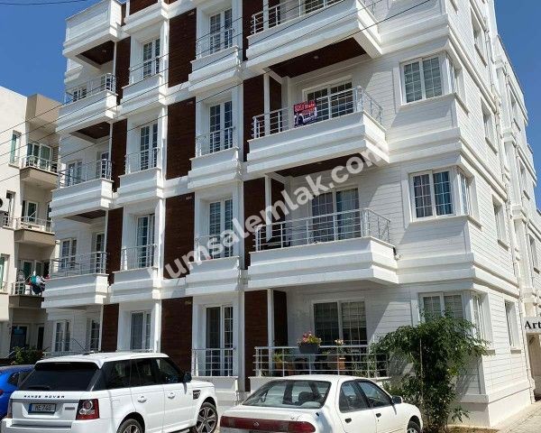 Flat For Sale in Küçük Kaymaklı, Nicosia