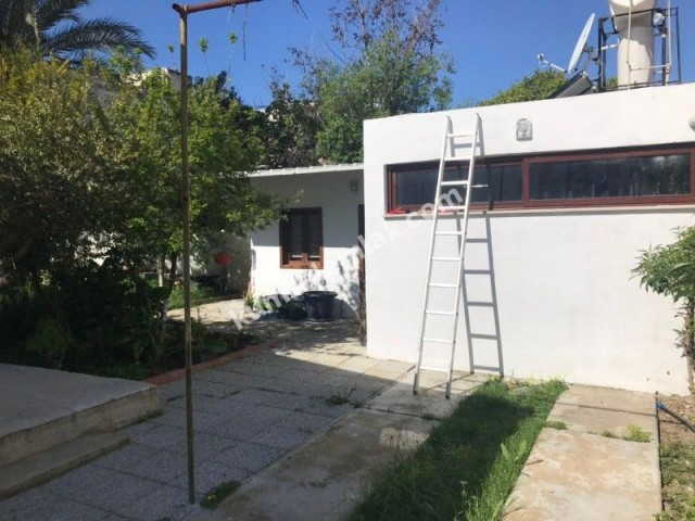 Detached House To Rent in Köşklüçiftlik, Nicosia