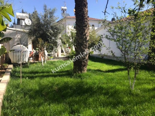 Detached House To Rent in Köşklüçiftlik, Nicosia