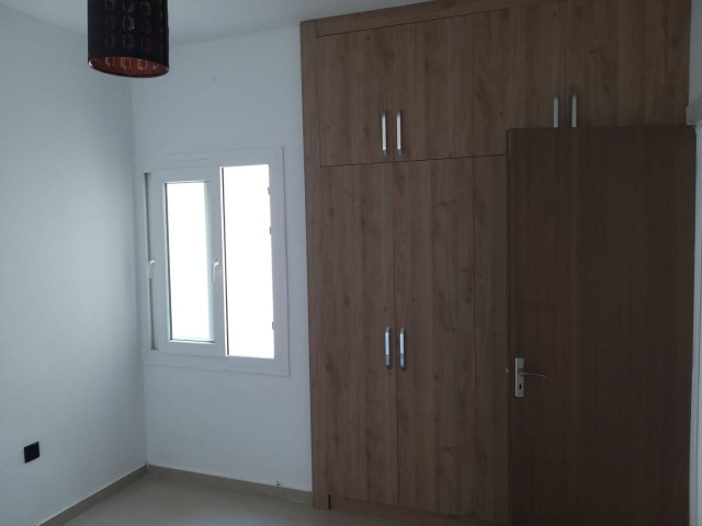 Lefkoşa Ortaköy'de Satlık 3+1 Türk Malı Daire 40,000  Stg