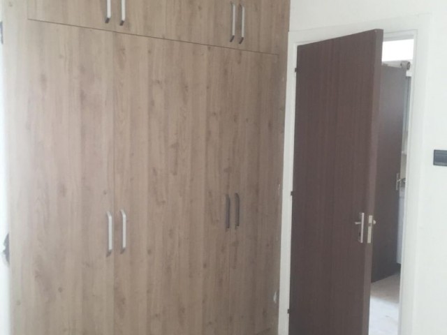 Lefkoşa Ortaköy'de Satlık 3+1 Türk Malı Daire 40,000  Stg