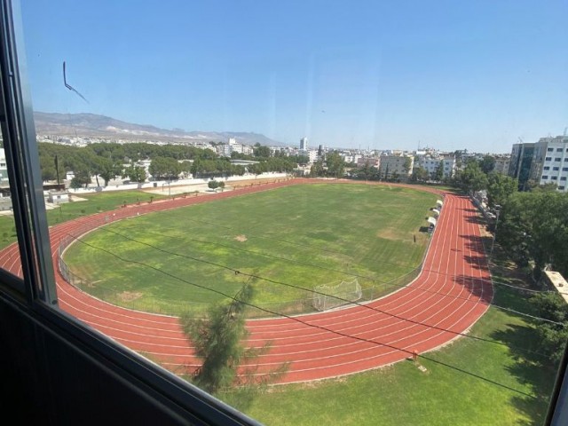 Eben Kaufen in Yenişehir, Nikosia