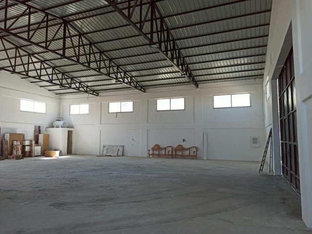 600 M2 Fabrik zum Verkauf in Nicosia ALAYKÖY organisiert Industriegebiet 230.000 STG ** 