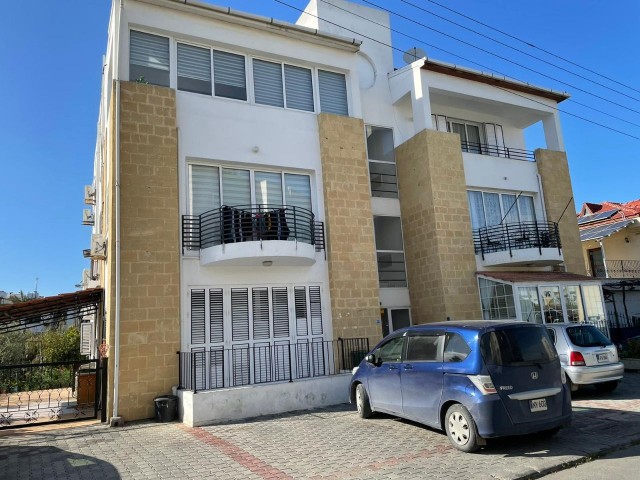 LEFKOŞA KIZILBAŞ'TA SATILIK 2+1 PENTHOUSE 250 M2 / 80,000 STG