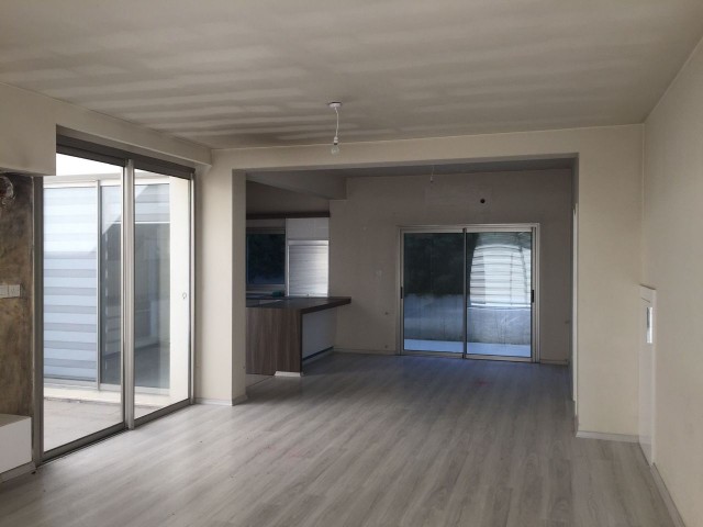 Detached House For Sale in Küçük Kaymaklı, Nicosia