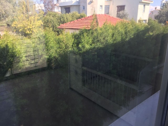 Detached House For Sale in Küçük Kaymaklı, Nicosia