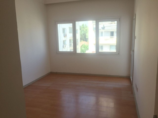 Office To Rent in Köşklüçiftlik, Nicosia