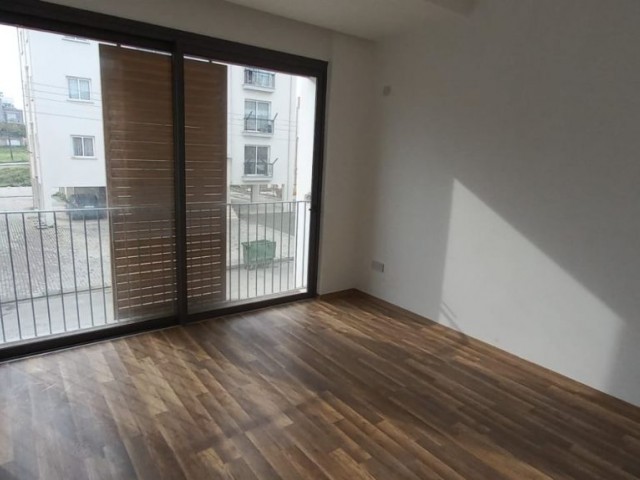 Luxus 3 + 1 Wohnung zum Verkauf in Nikosia Hamitköy 80,000 STG ** 