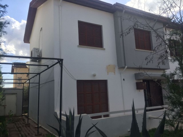 3 + 1 Doppel - Duplex-Sozialwohnung in Eckgrundstück zum Verkauf in Nikosia Taschkei Bezirk 160 m2 ** 