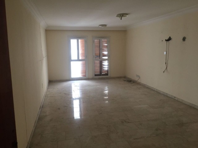 In Nicosia Surlariçi Opposite Demak Business Center For Rent Office Complete Building 2,000 STG ** 