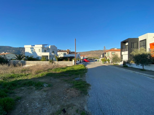 520 m2 Land for Sale in Girne Bosphorus Area Suitable for Detached House with 2 Floor Permission 50,000 STG ** 