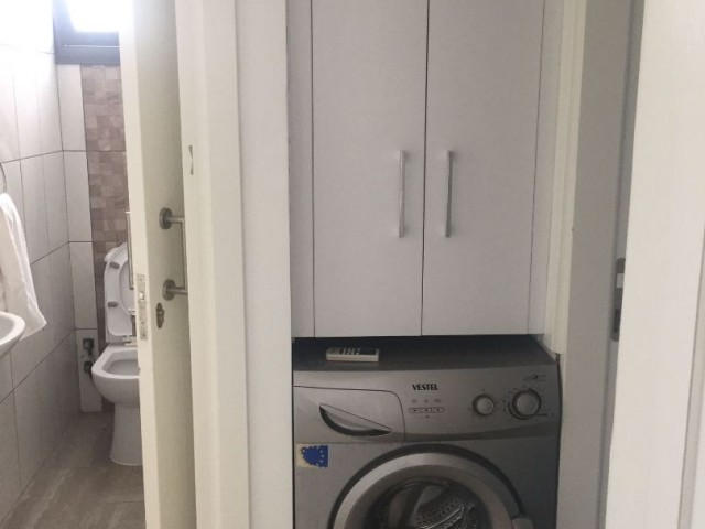 Zu Vermieten In Nikosia Ortaköy 2 + 1 Möbliert 1. Etage Wohnung 6 + 6 Zahlen 300 STG ** 