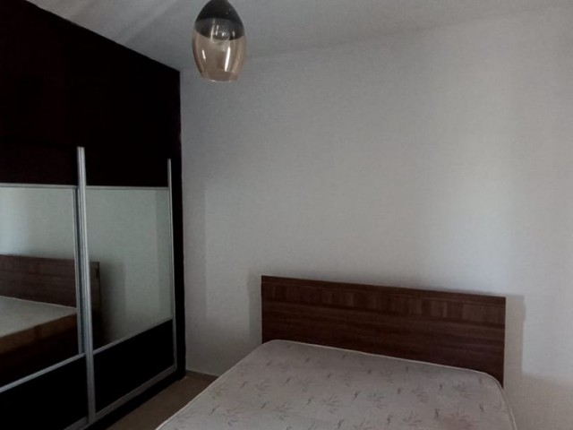 2-Zimmer-Wohnung zur Miete in Nikosia Mitrieli 350 STG 6 + 6 Monate zu zahlen ** 