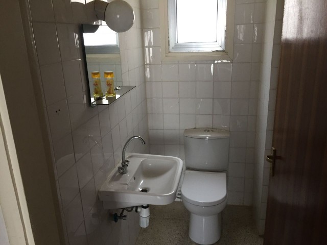 3-Zimmer-Wohnung Zum Verkauf In Kermiya Sozialwohnungen ** 