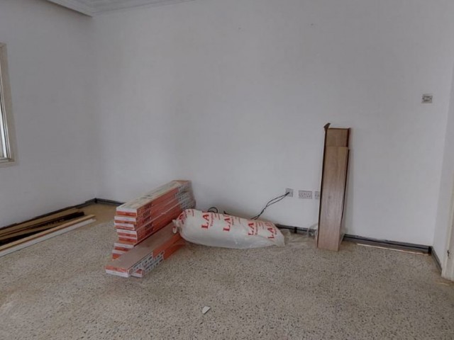 Lefkoşa Küçük Kaymaklı'da Satılık 3+1 Türk Malı Daire 53,000 Stg