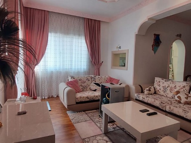 3 Bedroom Flat for Sale in Gallipoli ** 