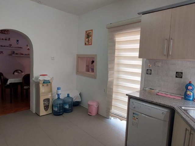 3 Bedroom Flat for Sale in Gallipoli ** 