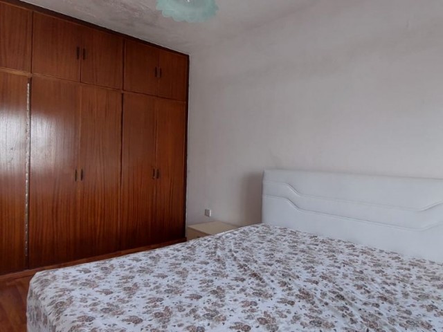 3 Bedroom Flat for Sale in Gallipoli ** 