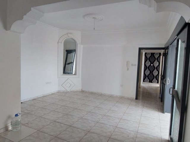 LEFKOŞA / ORTAKÖY'DE 3+1 SATILIK DAİRE 