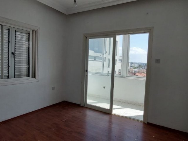 3+1 FLAT FOR SALE IN NICOSIA / ORTAKOY ** 